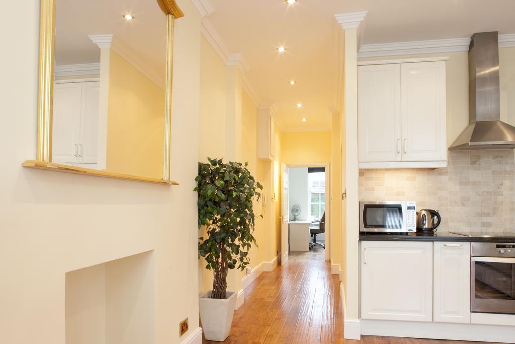 Piccadilly Circus Apartments London Bilik gambar